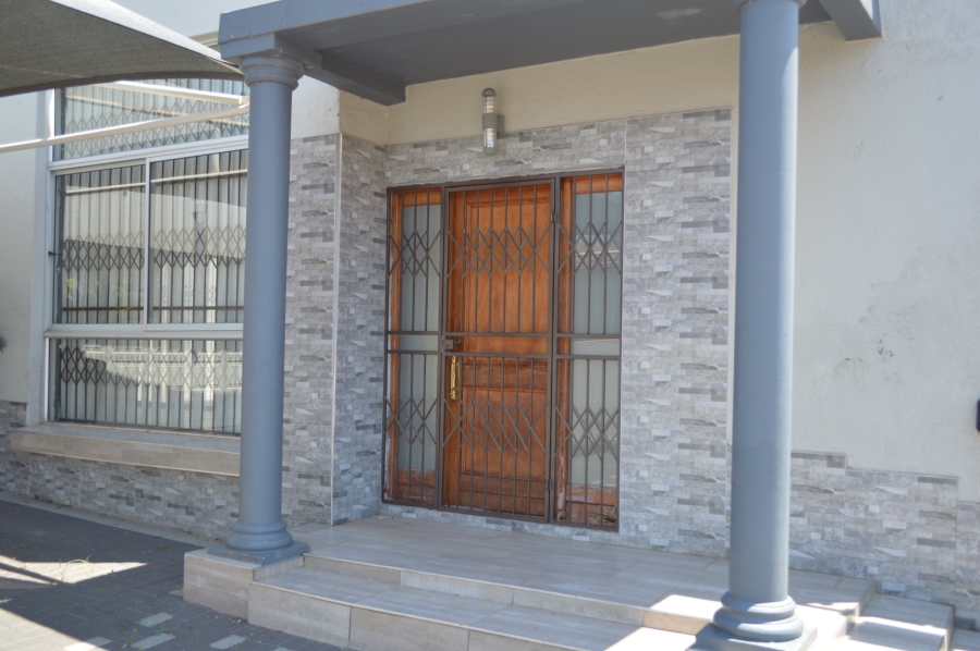 3 Bedroom Property for Sale in Wilkoppies North West